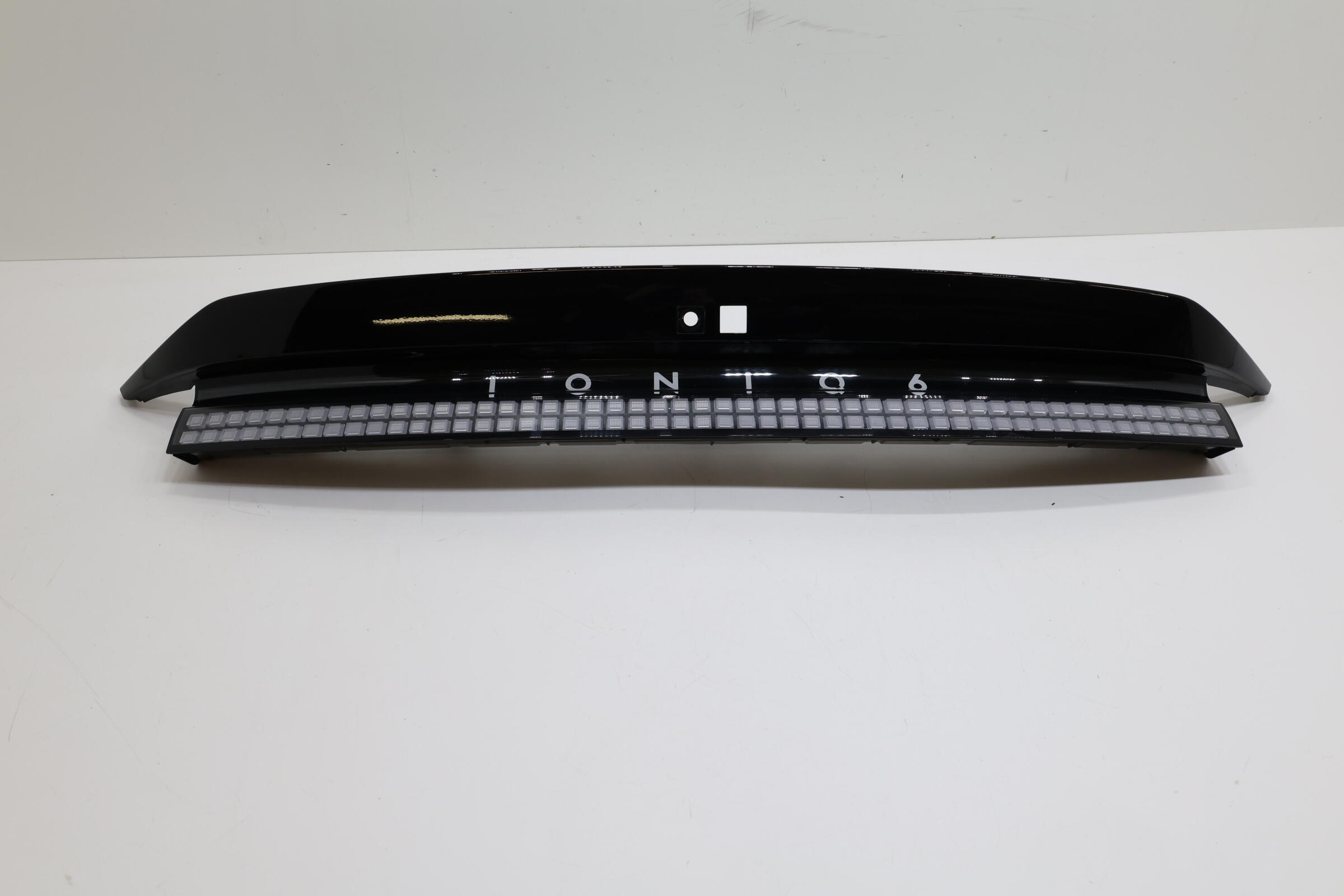 2023 - 2025 HYUNDAI IONIQ 6 REAR CENTER TAILLIGHT LED LIGHT LAMP